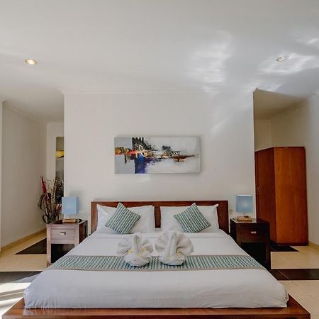 Villa Alleira Seminyak Esterno foto