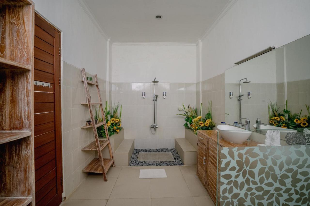 Villa Alleira Seminyak Esterno foto