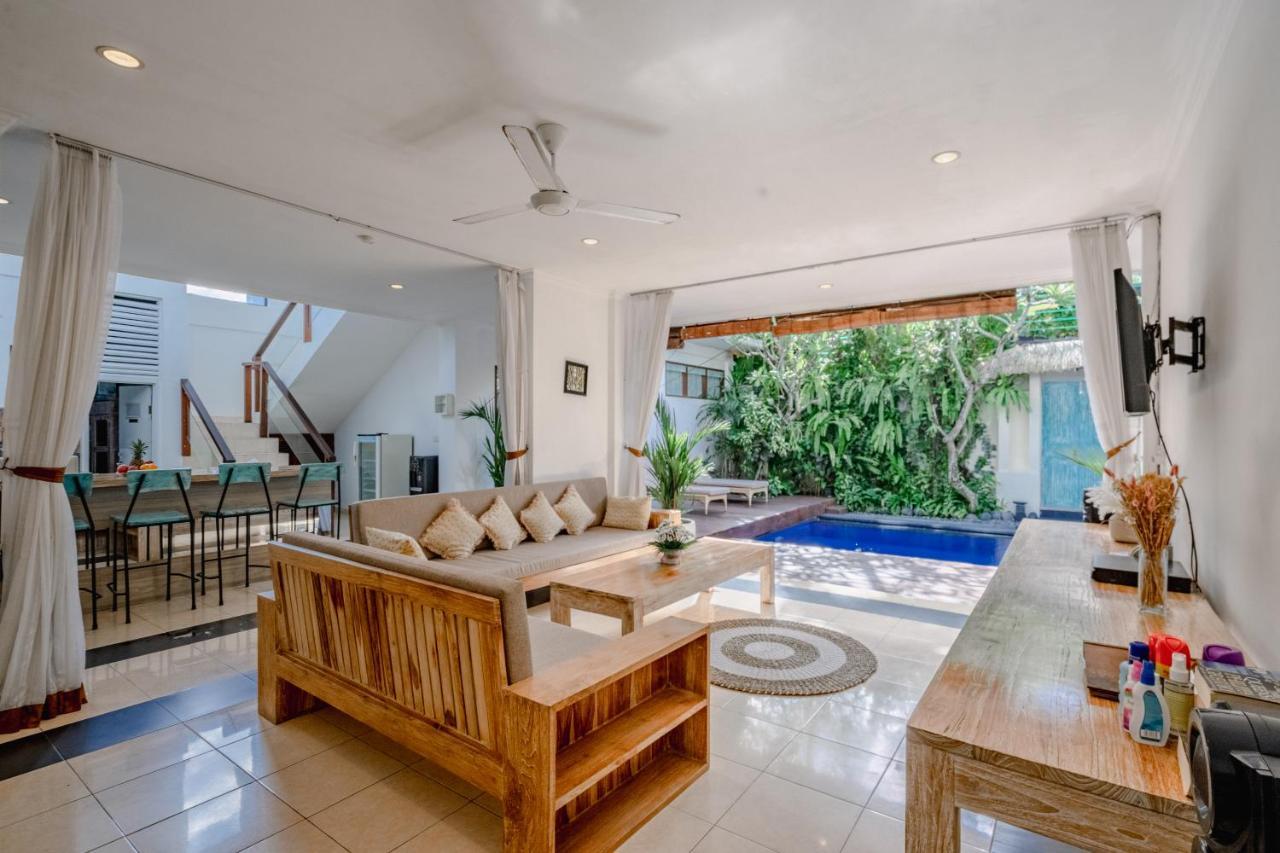 Villa Alleira Seminyak Esterno foto