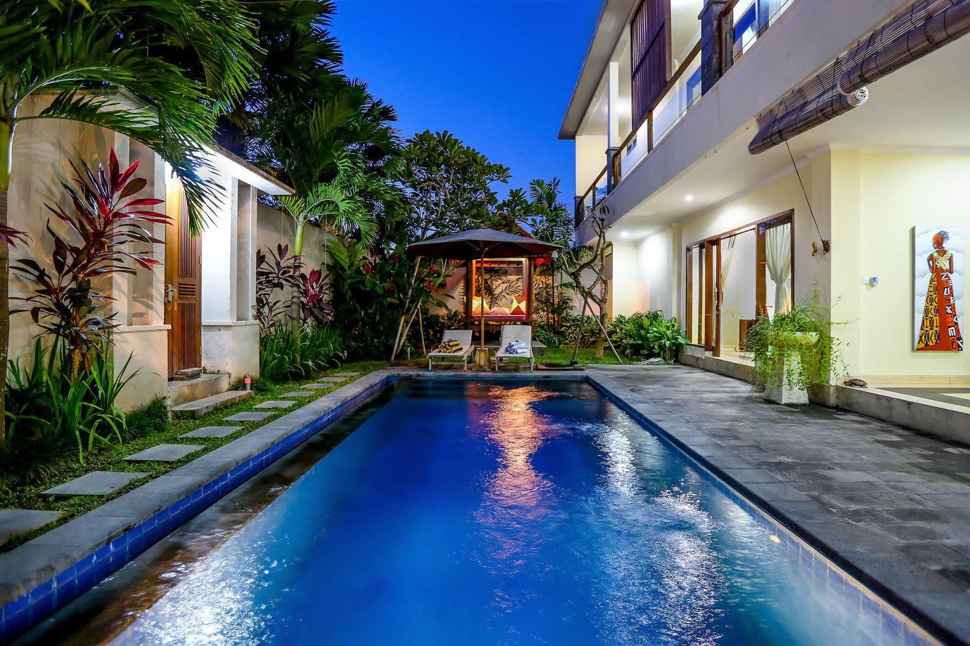 Villa Alleira Seminyak Esterno foto