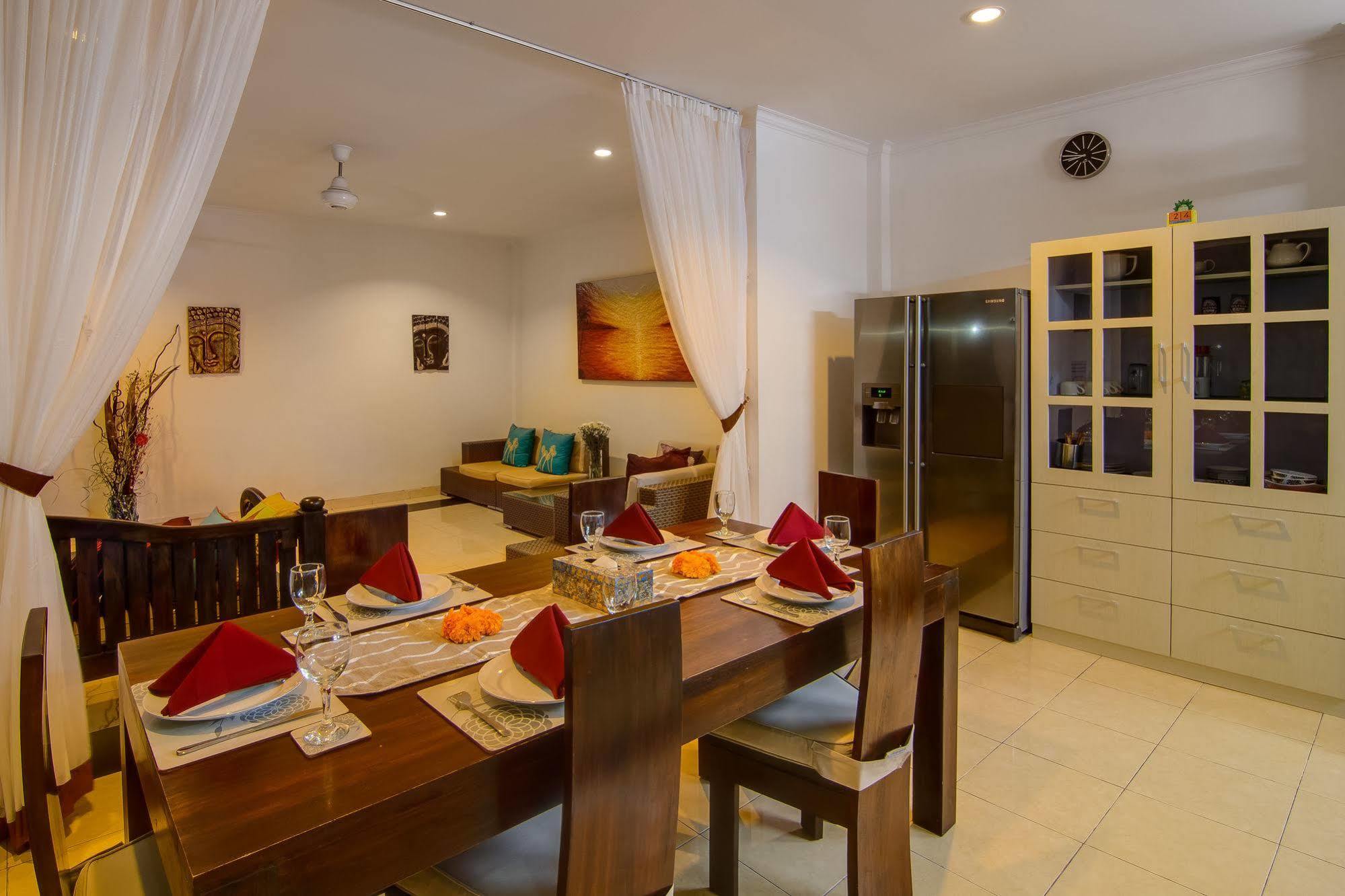Villa Alleira Seminyak Esterno foto